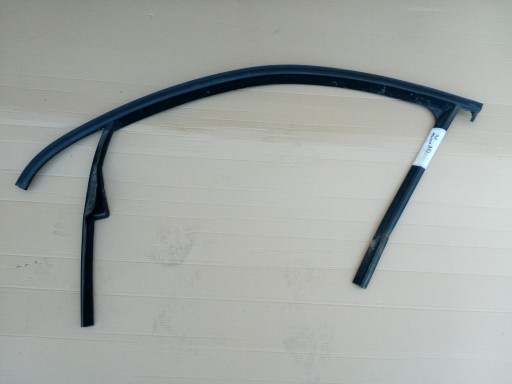 1K5837431 - РАМКА УЩІЛЬНЮВАЧ ДВЕРІ VW GOLF 5 УНІВЕРСАЛ ПЕРЕДНЯ ОРИГ.*