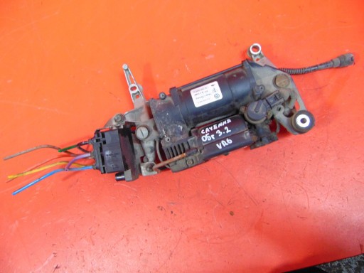 PORSCHE CAYENNE and 9P 7L TOUAREG and pump compressor; springing 7L0616006D