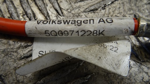 terminal of the battery VW GOLF VII 5Q0971228K nr M201