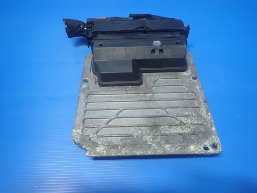 Компьютер двигателя mercedes a2711539779