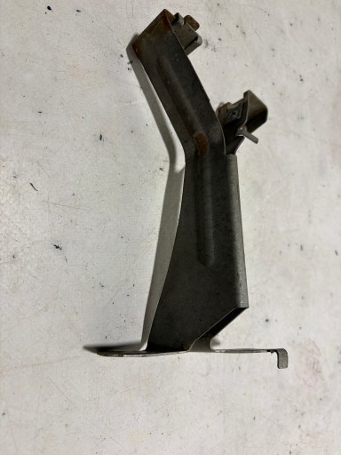 Support plaque Console Pare choc Gauche Avant MERCEDES W207 2075240140