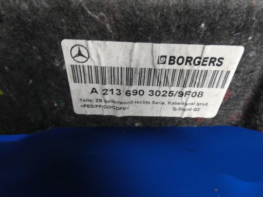 MERCEDES E KLASA W213 sedan boot upholstery upholstery right rear part