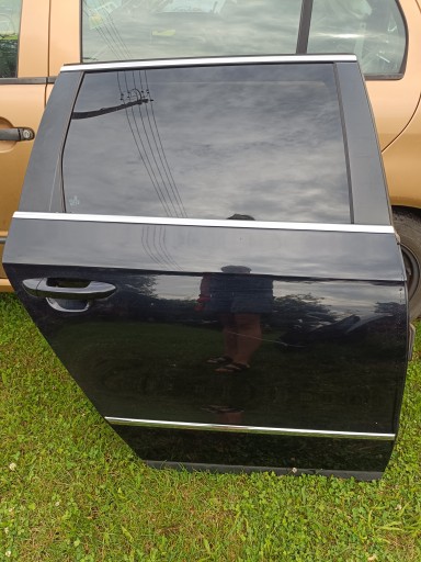 P213 2005-2010 - Двері права задня права задня vw passat b6 kombi