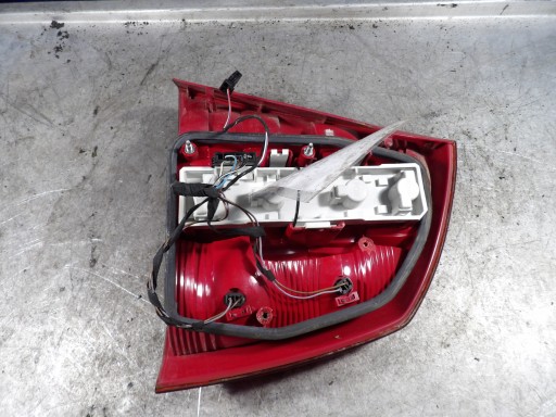 Skoda Octavia II light rear left 1Z5945095A 1Z5945111A liftback