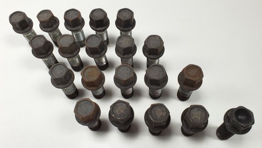 Болти колеса шпильки обода BMW 7 E65 повний комплект 20шт