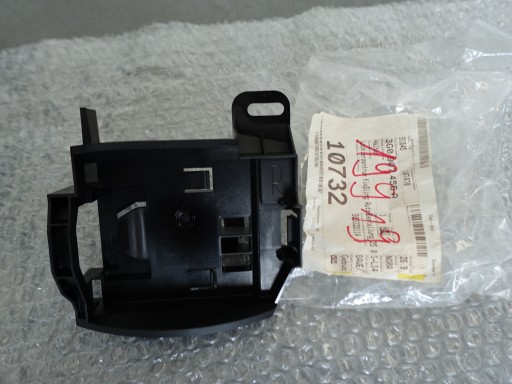 3G0907456A - Vw passat b8 бічне кріплення радіолокатора праворуч ззаду новий oe