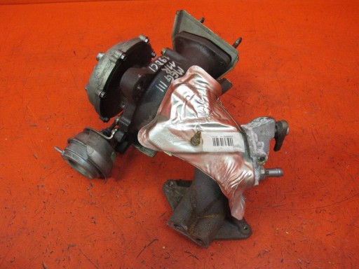 RENAULT MEGANE 3 III 1.9 DCI F9Q870 SCENIC III turbo H8200799760