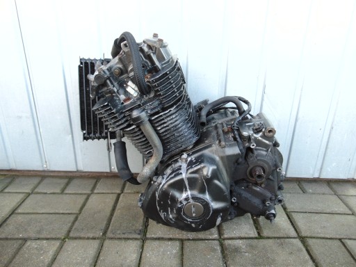 SUZUKI DR 650 DJABEL ДВИГУН