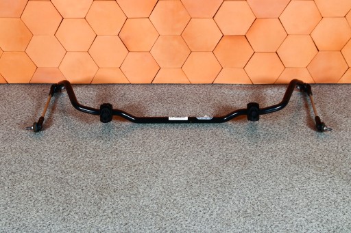 4204 - Bmw f46 стійка стабілізатора передня 6853913 10 км!!!