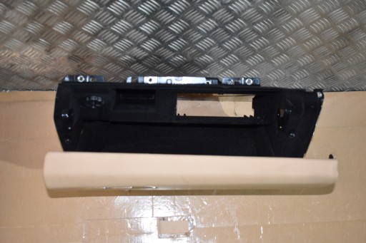 passenger compartment of the passenger PORSCHE PANAMERA 971 LUXOR BEIGE 1