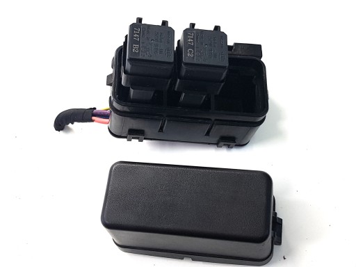 Qashqai ii j11 1.6 dig-t коробка реле 18r