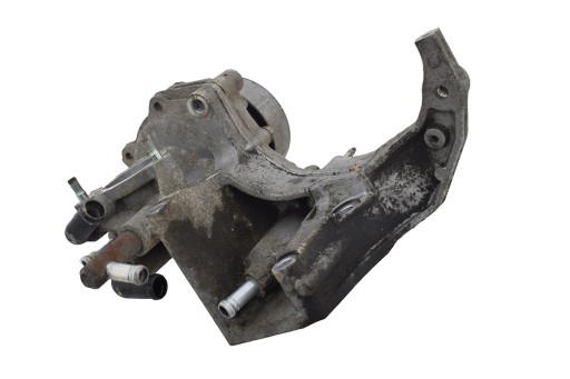 vodena pumpa držač MAZDA R2AA-15176
