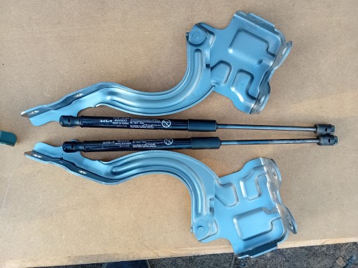 2022- - KIA NIRO II 1.6 HEV 2022-ПЕТЛІ КАПОТА КОМПЛЕКТ КОЛІР KLG ГОЛКА