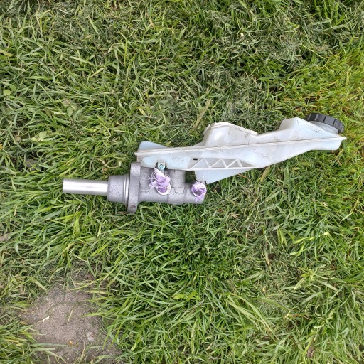 CX5 K1900 - MAZDA CX - 5 II БАЧОК ГАЛЬМІВНОЇ РІДИНИ KD3343550