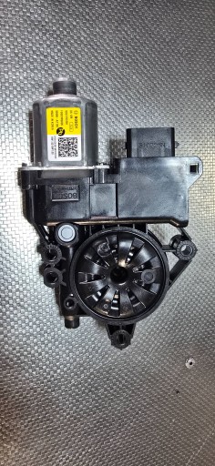 Kia niro ii 1.6 gdi 2023 электродвигатель стеклоподъемника левый передний 82460-at100