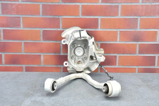 swing left of the pivot front arm front BMW i3 I01