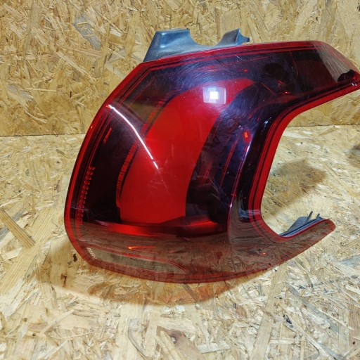 light rear rear part side right Peugeot 2008 and 9826730380