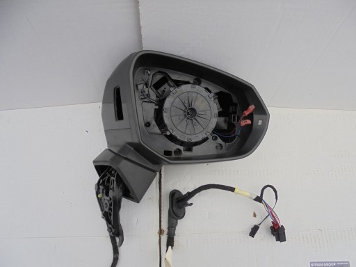 ЗЕРКАЛО ПРАВОЕ AUDI Q3 83A 18- ПОМОЩНИК EU 16 PIN