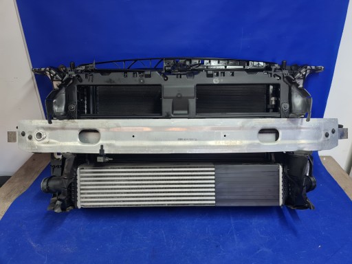 8W0805594 - Audi a4 b9 2.0 tfsi комплект ременя переднього посилення балки радіатора 43км!