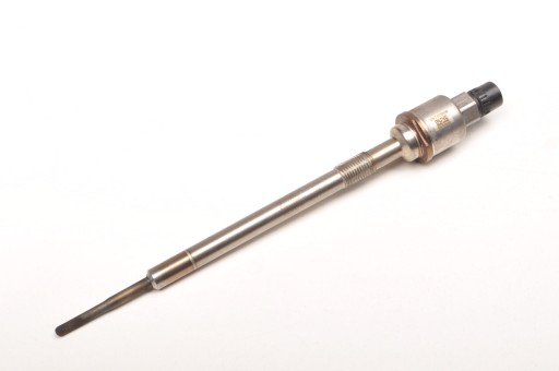 Свеча накаливания opel insignia a zafira c astra j iv 2.0 cdti 165km 55590467