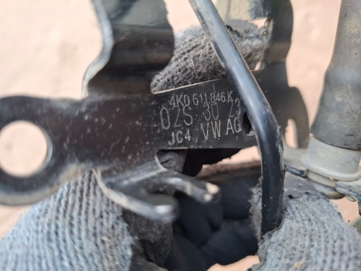 AUDI A6 AVANT C8 Halter PRZEWODU Brems- rechts 4K0611846K