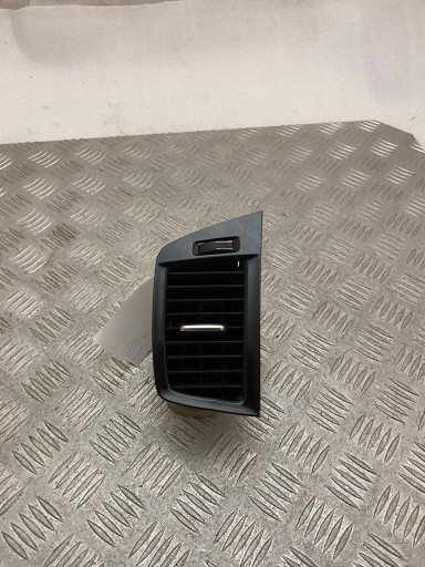 31651283 - Центральні вентиляційні отвори/решітки панелі приладів volvo xc90