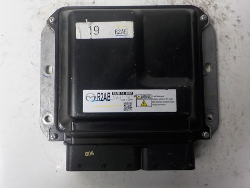MAZDA computer control unit R2AB18881P 275700-0061