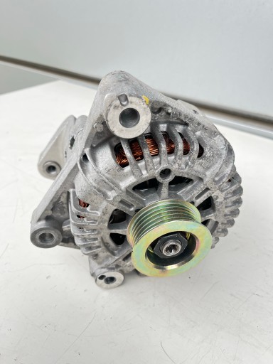 Генератор bmw toyota oe 8574045