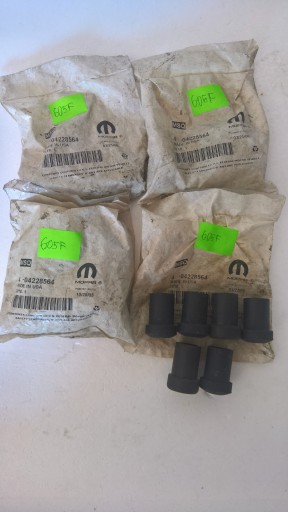 Chrysler voyager t&c dodge caravan втулка подвески пружины 4 шт. 04228564