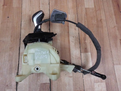 2400A555 - Mitsubishi Eclipse Cross 2019 Переключатели