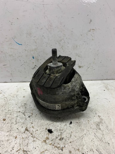 holder engine mount right 6769874 BMW E60 (2003-2010) 2.0 D