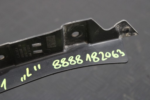 Schmutzfänger Blende Abdeckung links 8888182063 LYNK&CO LYNK & CO 01 LIFT 2021