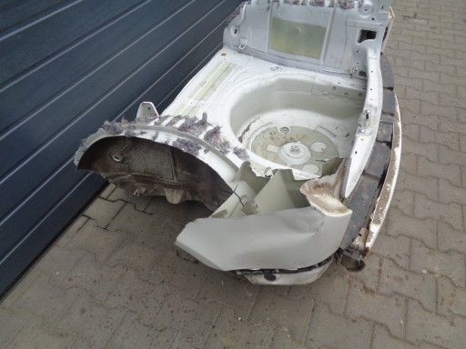 5J7813305 - SKODA ROOMSTER ЗАДНИЙ РЕМЕНЬ ВАННА LF9E