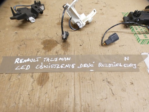 PODSWIETLENIE RENAULT TALISMAN 00218408 00212981 00212983
