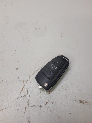 klíček PILOT SCYZORYK AUDI A1 8X Q3 8X0837220D *3