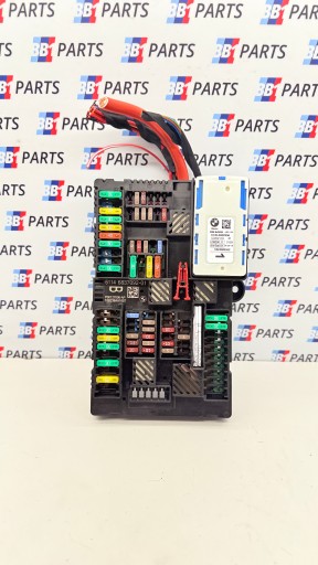 BMW G30 G31 G32 compartment of fuses 6837092 6992956