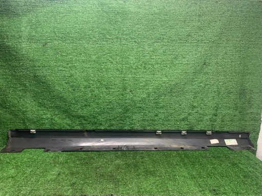 cap moulding threshold left MERCEDES C KLASA W204 LAKIER 040 A2046900340