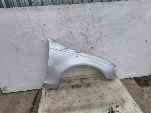 fender right front AUDI A4 B8 2008-2011 LX7W *****4