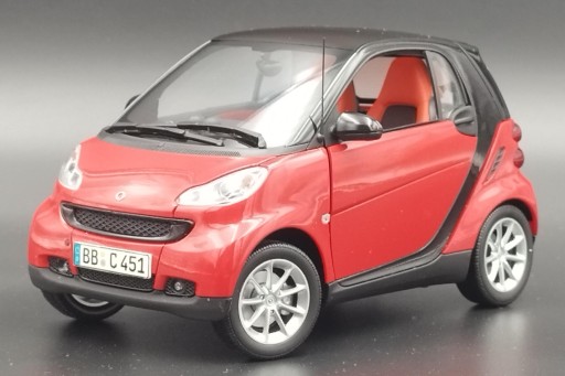 1:18 Smart Fortwo Coupe Red Black Minichamps, Używany • Cena