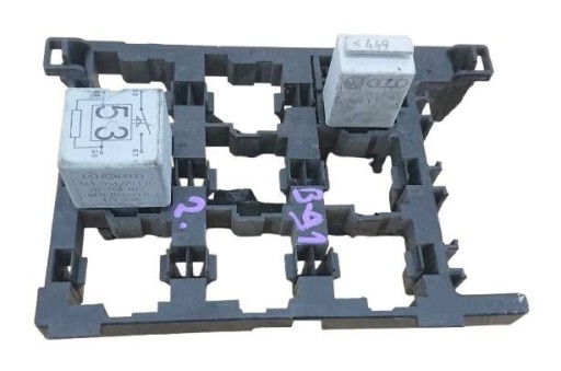Volkswagen Touran and 1 1T1 compartment of fuses