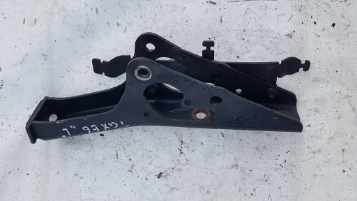 Крепление основание подушки кабины MAN TGX E6