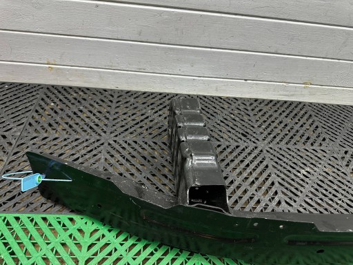 pillar of a bumper of the front (sider) front BMW i4 4 G26 8738936