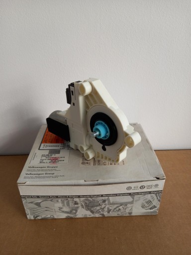 Электродвигатель стеклоподъемника audi a4 a5 oe 8t0959801a