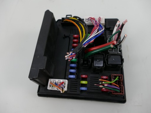 284B7JD02E, 284B7JD02E - Nissan qashqai j10 1.5 dci блок предохранителей