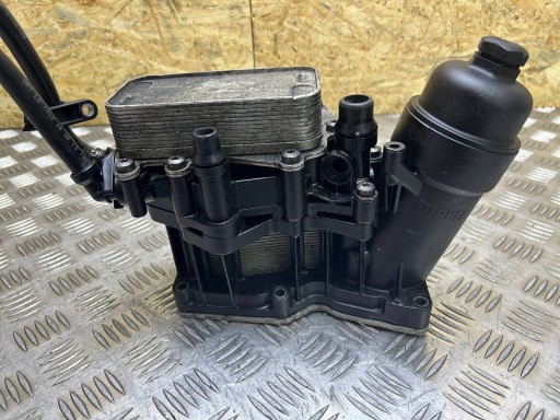 holder / bracket of a filter, oil BMW 5 F10 F11 2011 70379327