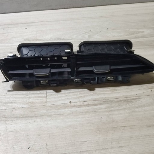 grid air conditioning devices of the dashboard rozdzielczej Opel Corsa F 39198627