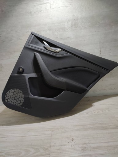 Skoda Scala 2020 rear part side right side / side door przednich