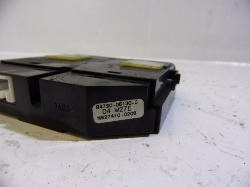 WLACZNIK OGRZEWANIA SZYB TOYOTA AVENSIS T25 84790-05130