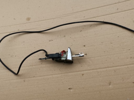 210 - Вставка замка левый передний ключ W210