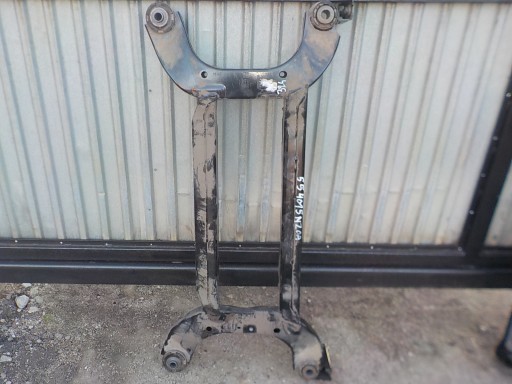 554005MZ0A - Коляска санки задня балка megane v e-tech 554015mz0a